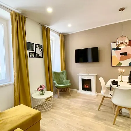Hedone Luxury 3 With Free Parking