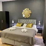 Hedone Luxury 3 With Free Parking *