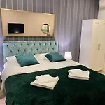 Hedone Luxury 3 With Free Parking *