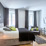 Hedone Luxury 3 With Free Parking