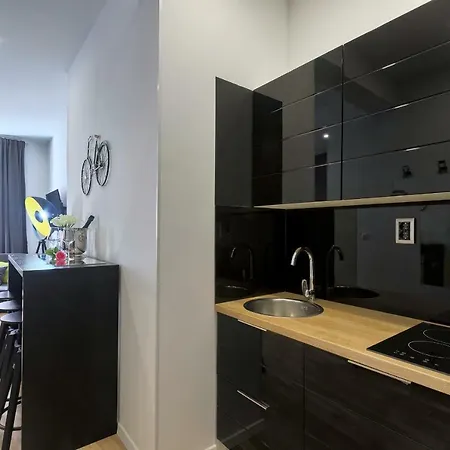 Hedone Luxury 3 With Free Parking